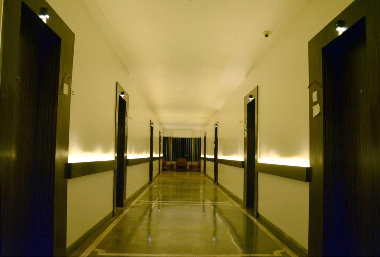 Bisu Hotel & Resorts Khed  ภายนอก รูปภาพ